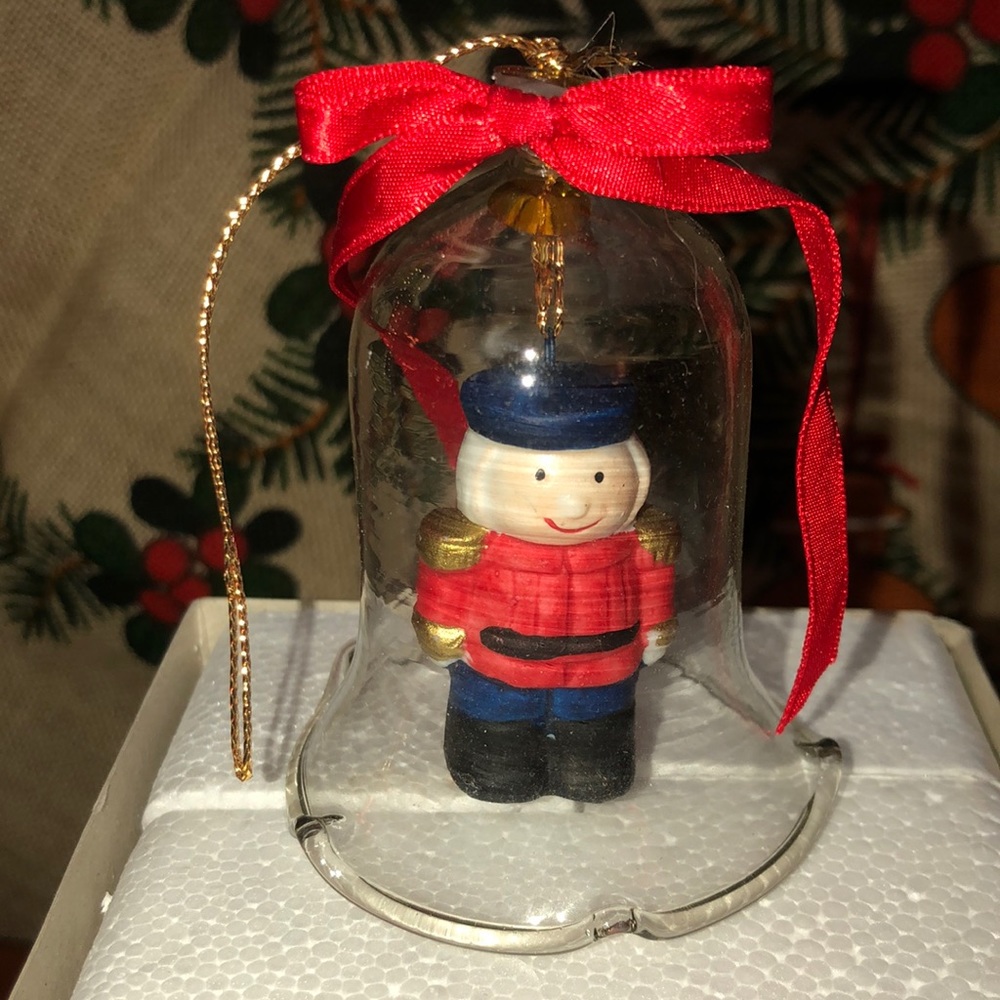 1981 L'IL CHIMER'S CRYSTAL BELL "NUTCRACKER” HANGING TREE ORNAMENT 3.5x2.25”